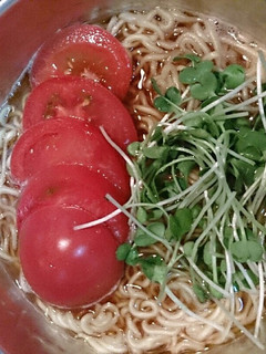 トマトインスタントラーメン-レシピのメイン写真