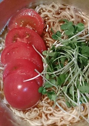 トマトインスタントラーメン-レシピのメイン写真