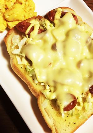 朝食に簡単♪ウィンナーのチーズトースト-レシピのメイン写真