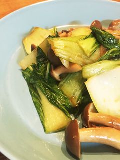 青梗菜としめじの炒め物-レシピのメイン写真