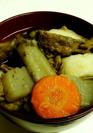 あっさり塩味の芋煮鍋-レシピのメイン写真