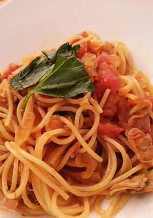 ダッチオーブンで簡単★アサリのパスタ-レシピのメイン写真