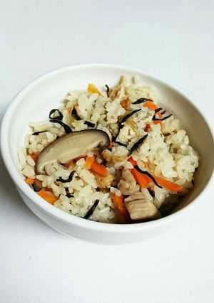 人参とひじきの炊き込みご飯-レシピのメイン写真