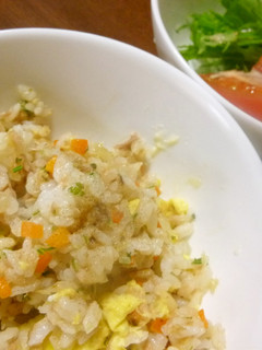 【幼児食】野菜たっぷりツナチャーハン-レシピのメイン写真