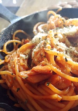 スキレットで作るチキン焼きナポリタン-レシピのメイン写真