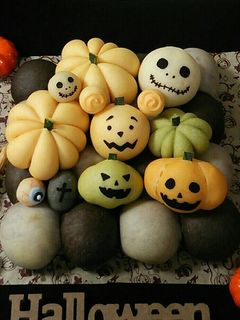 プーさん&ジャックのハロウィンちぎりパン-レシピのメイン写真