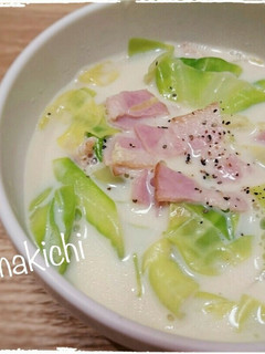 たっぷりキャベツとベーコンの☆豆乳スープ-レシピのメイン写真