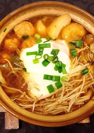 ぽかぽか焼肉のタレで♥️鍋焼きうどん-レシピのメイン写真