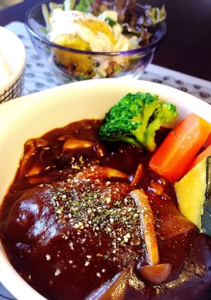 すぐ出来る☆煮込みハンバーグ-レシピのメイン写真