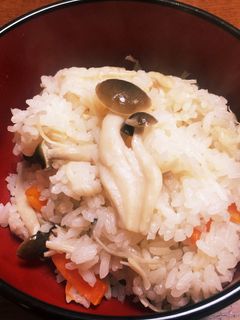 秋の味 きのこの炊き込みご飯-レシピのメイン写真
