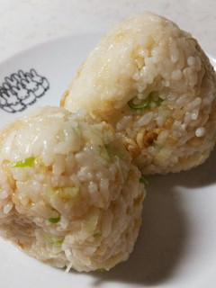 簡単美味しいヤミツキになる悪魔のおにぎり-レシピのメイン写真