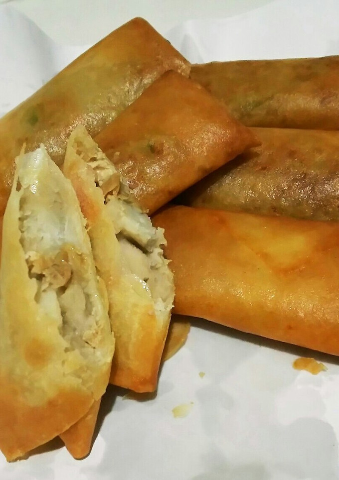 やつがしらの煮物の残り物で春巻き-レシピのメイン写真