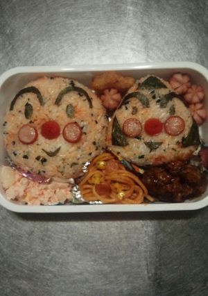 ｱﾝﾊﾟﾝﾏﾝ&ｵﾆｷﾞﾘﾏﾝ弁当-レシピのメイン写真