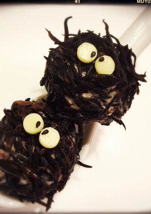 和ハロウィンに^^まっくろくろすけ焼売-レシピのメイン写真