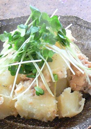 鮭缶で♪ニンニクじゃがバター-レシピのメイン写真