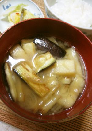 こんがり茄子の美味しいお味噌汁-レシピのメイン写真