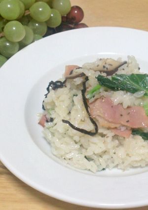 小松菜と椎茸とベーコンの混ぜ飯中華風-レシピのメイン写真