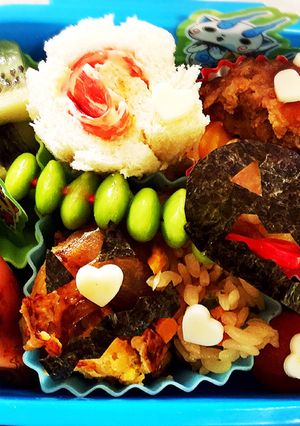 ハロウィン弁当海苔を乗せるだけ-レシピのメイン写真