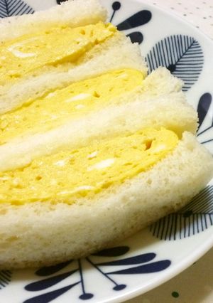 ふわふわジューシー！だし巻き玉子サンド♪-レシピのメイン写真