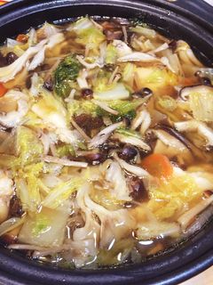 旨味たっぷり♪ きのこ鍋-レシピのメイン写真