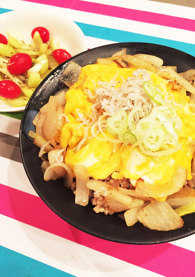 みそ豚そぼろの卵丼 しらすのせ-レシピのメイン写真