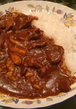 絶品！我が家の牛すじキノコカレー-レシピのメイン写真
