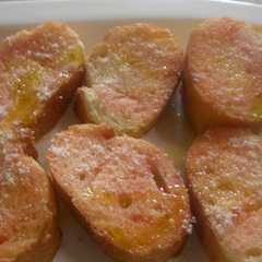 รูปของ 旨みが後からジワ～!!美味ブルスケッタ