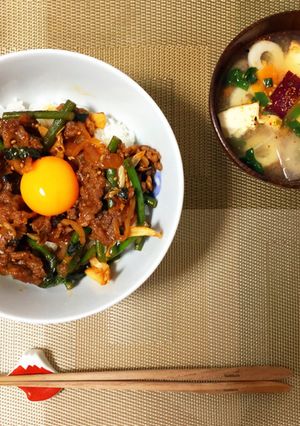 ニンニクの芽で焼肉丼♪-レシピのメイン写真
