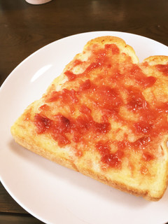 甘じょっぱ♡梅ハチミツトースト-レシピのメイン写真