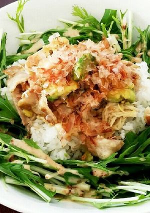 簡単うまうま♡豚とアボカドうちカフェ丼♡-レシピのメイン写真