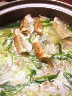 簡単餃子鍋-レシピのメイン写真
