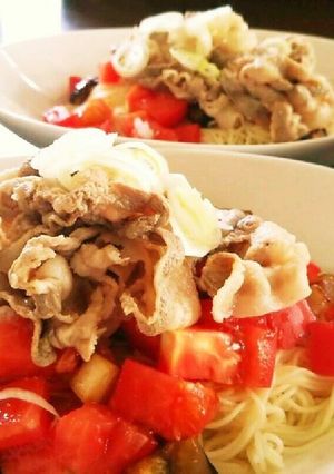 お手軽♪夏野菜と豚しゃぶのおろし素麺！-レシピのメイン写真