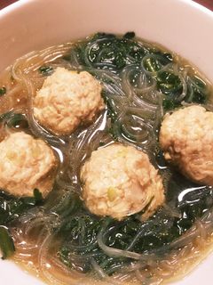 鶏肉だんごと春菊の春雨スープ-レシピのメイン写真
