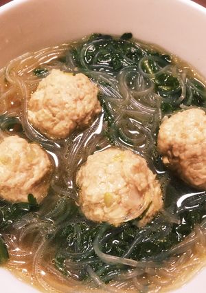 鶏肉だんごと春菊の春雨スープ-レシピのメイン写真