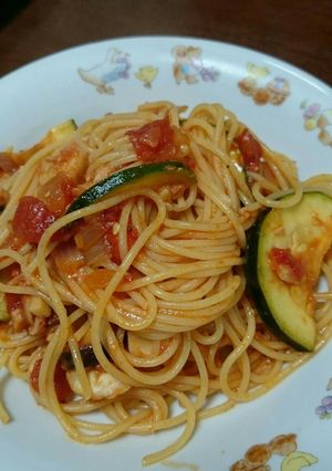 トマトとズッキーニのパスタ-レシピのメイン写真