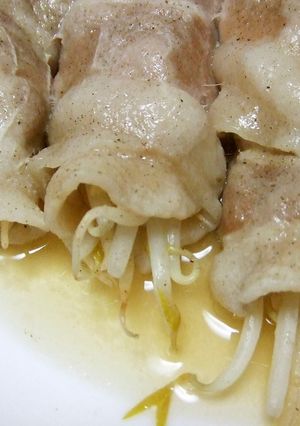 レンジで簡単！豚しゃぶ肉のもやし巻き♪-レシピのメイン写真
