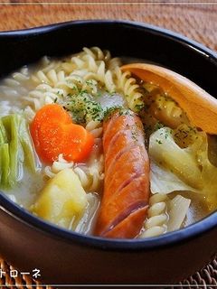 ポトフ鍋をリメイク♪ 白いミネストローネ-レシピのメイン写真