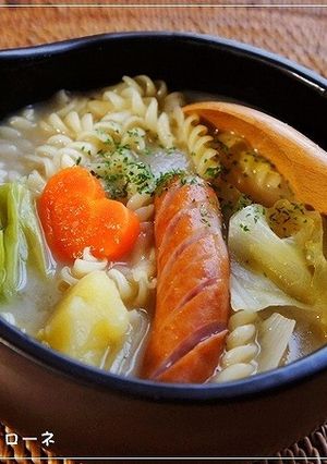 ポトフ鍋をリメイク♪ 白いミネストローネ-レシピのメイン写真