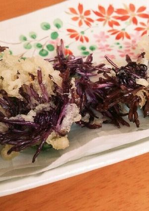 菊のほろ苦天ぷら 温い麺類のお供に♪♪-レシピのメイン写真