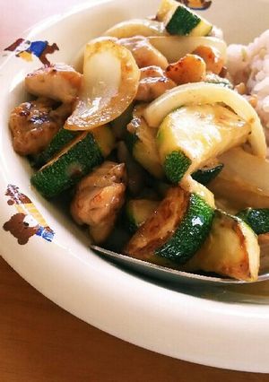 鶏肉とズッキーニのチーズ炒めご飯-レシピのメイン写真
