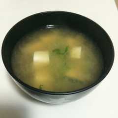 一人暮らしの大根菜の味噌汁-レシピのメイン写真