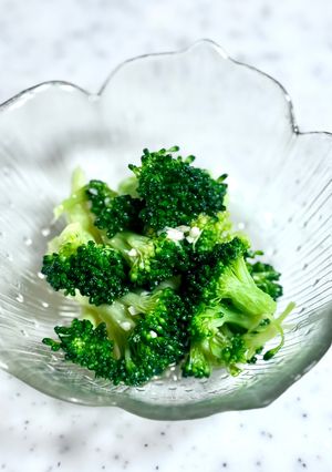 無限に食べられる♪ブロッコリーのナムル-レシピのメイン写真