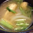 冬のかぶと葉と油揚げの味噌汁