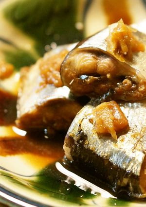 骨まで柔らか♬秋刀魚の梅甘露煮-レシピのメイン写真