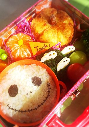 ハロウィン弁当 かぼちゃ型コロッケど〜ん-レシピのメイン写真