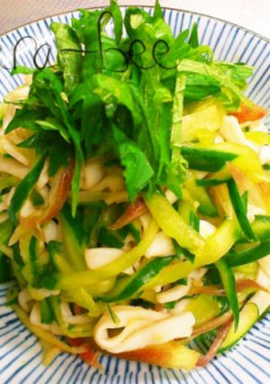 さっと茹でたイカそうめんと胡瓜の和えもの-レシピのメイン写真