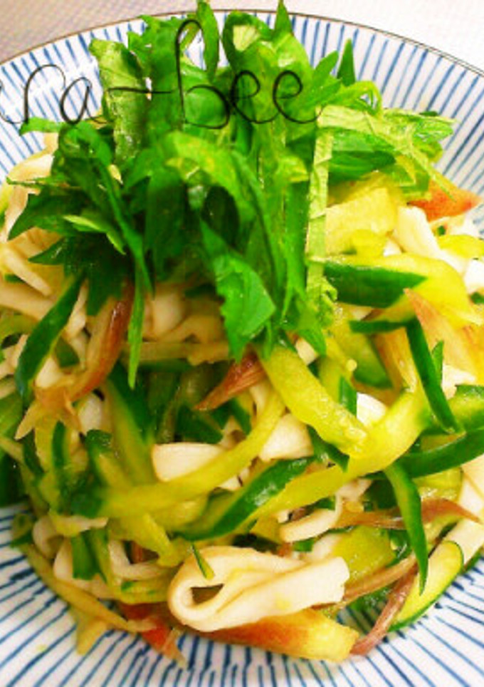 さっと茹でたイカそうめんと胡瓜の和えもの-レシピのメイン写真