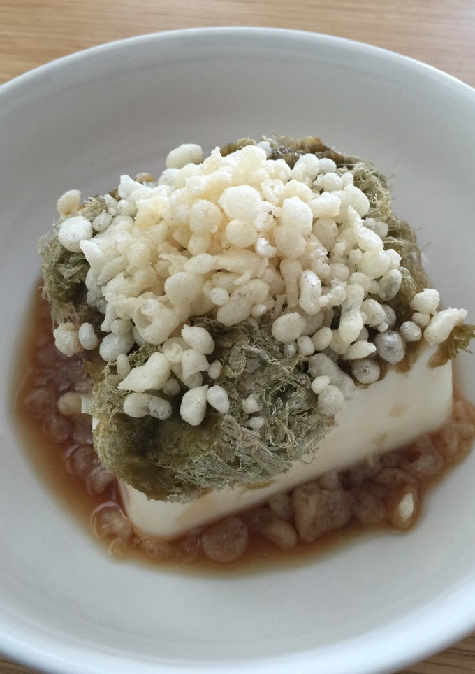 とろろ昆布と揚げ玉の冷奴-レシピのメイン写真
