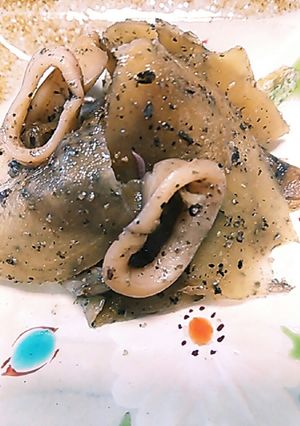 黒ゴマ入り♪新生姜とイカの佃煮-レシピのメイン写真