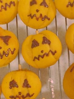 卵乳不使用!ハロウィンかぼちゃオバケパン-レシピのメイン写真